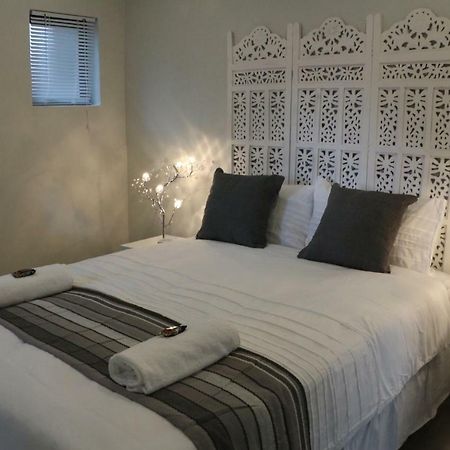 Millennium Body Guards Guesthouse 哈特比斯普特 外观 照片